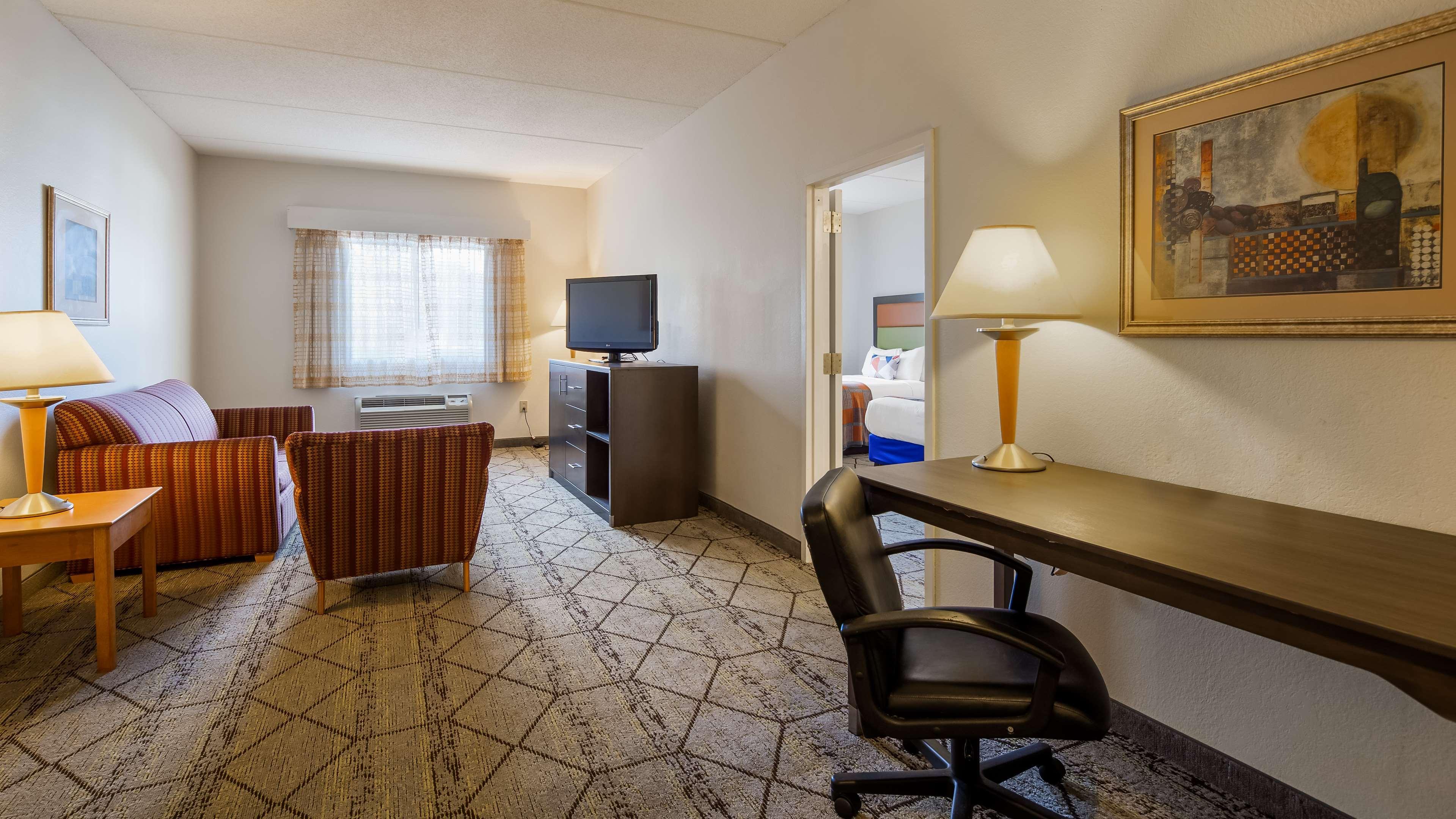 Best Western Plus Ньюпорт-Ньюс Экстерьер фото